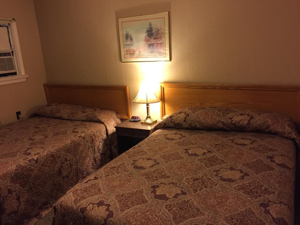 Shamrock Motel Midland Phòng bức ảnh