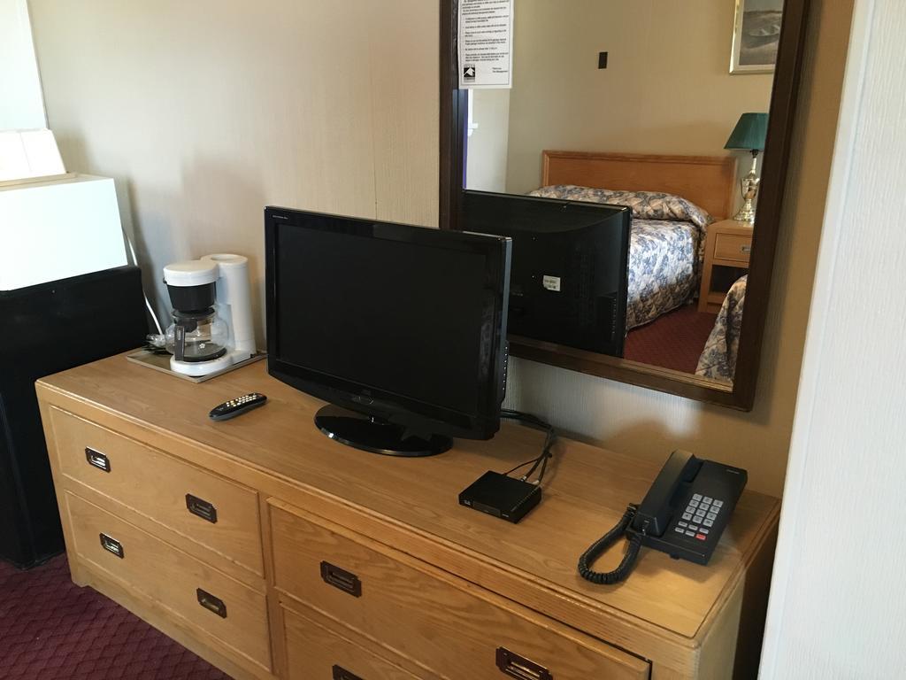 Shamrock Motel Midland Ngoại thất bức ảnh